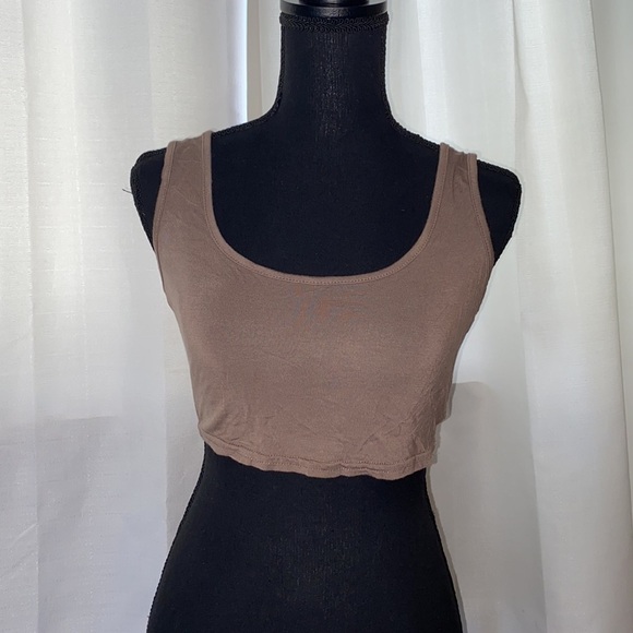PRETTY LITTLE THING Basic Scoop Neck Crop Top (2 pack black/ recycled mocha) - Picture 1 of 4